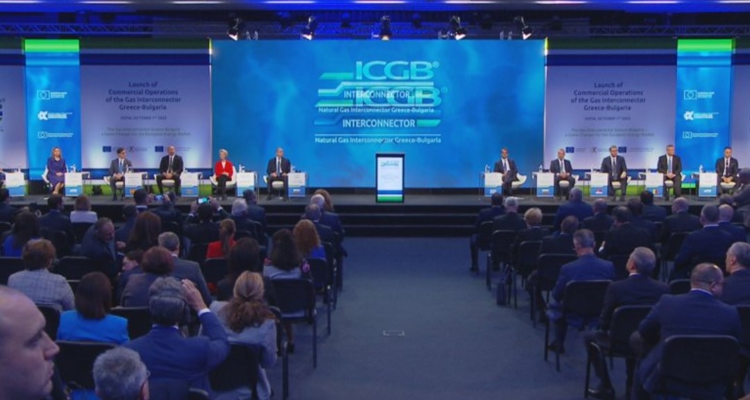 В 11 часа днес започва церемонията по официалното въвеждане в